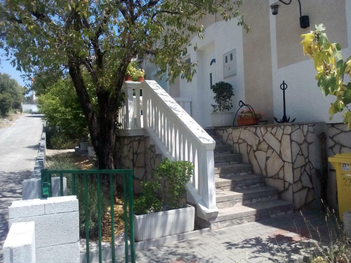 Apartman "Tatjana" Jezera Exteriér fotografie